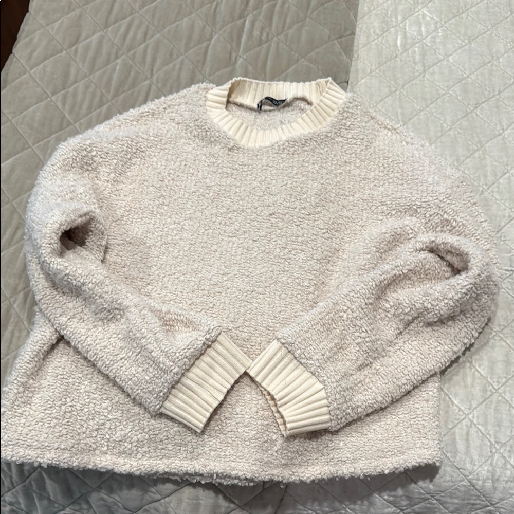 Zara sweatshirt
